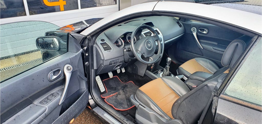 Renault Megane 2.0 16v cabrio tech line