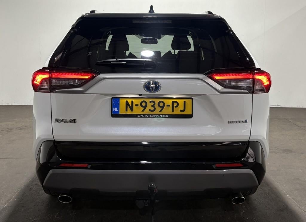 Toyota Rav4 2.5 hybrid awd style