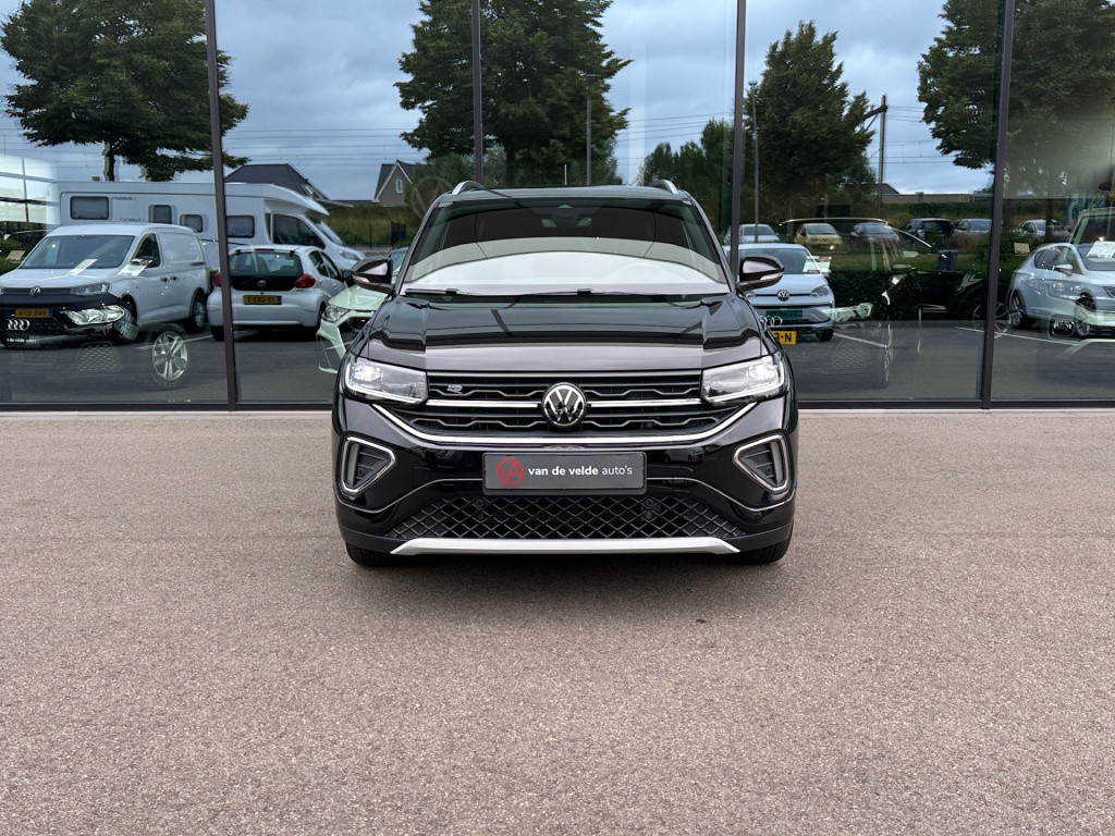 Volkswagen T-cross 1.5 tsi 150pk dsg r-line | camera | trekhaak | navi | iq