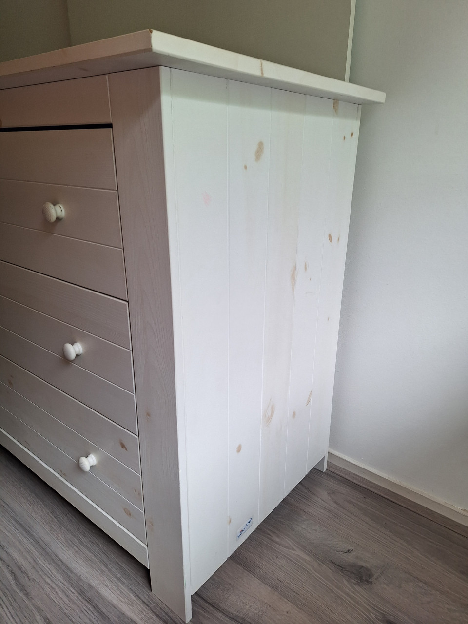 Babykamer commode en kast