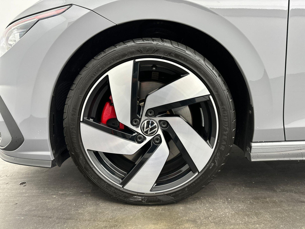 Volkswagen Golf 2.0 tsi gti panorama iq ligth h&k acc