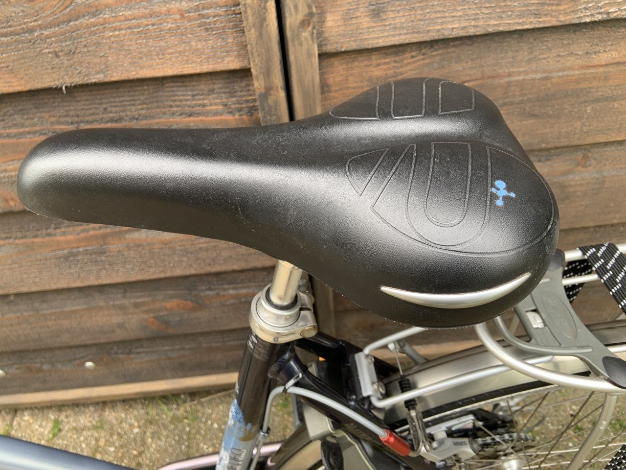 Damesfiets Gazelle Medeo Track & Trail 24 versnellingen. Sportief en mooi.