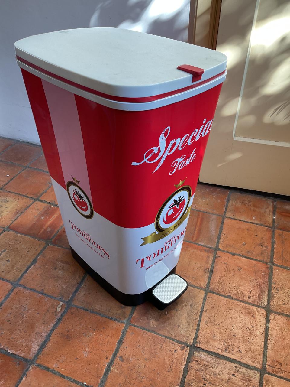 Decoratieve afvalemmer