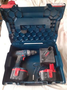 Accu-boormachine 24Volt merk BOSCH Profesioneel XXL + Lader + 2e Accu