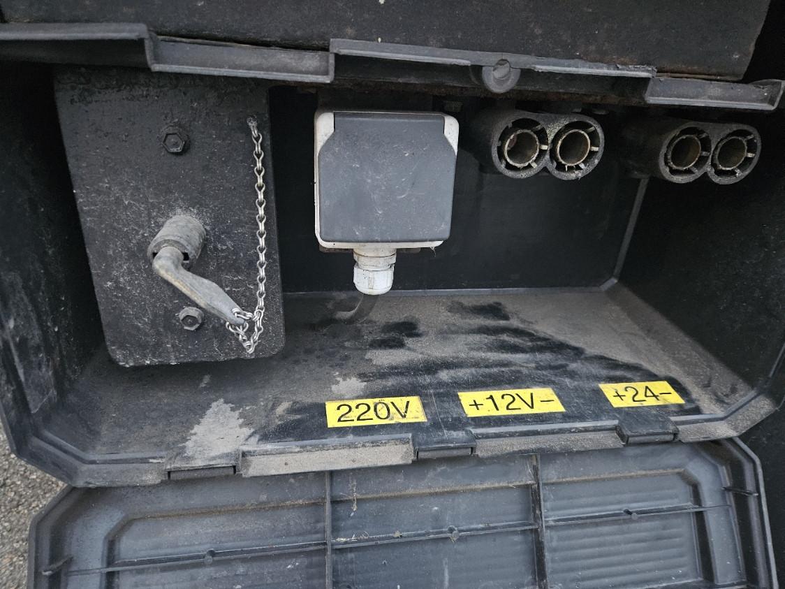 Nissan Atleon 185pk Laadklep 1250kg