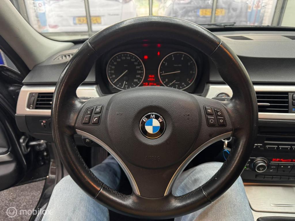 BMW 3-serie 316i tekst lezen!