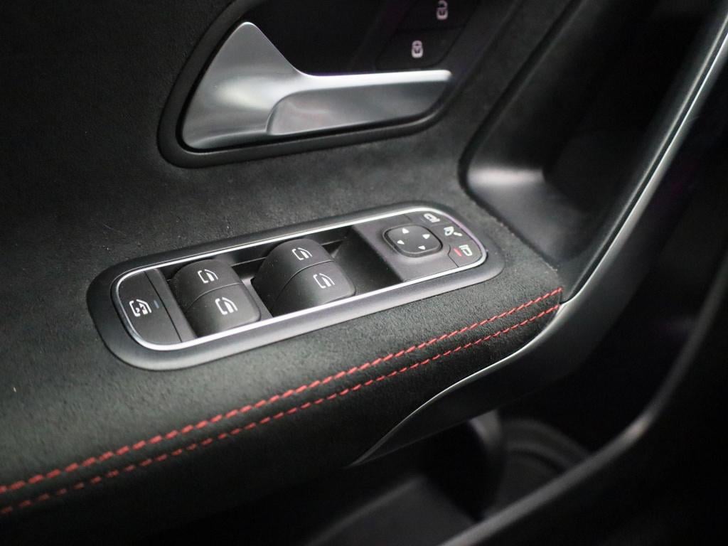Mercedes-Benz A-Klasse 180 business solution amg | automaat | navigatie | s