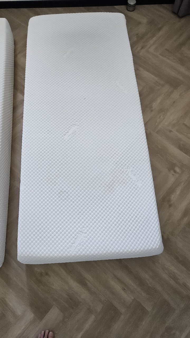 TEMPUR matras 2X ( serie CLOUD, 22 cm dik )