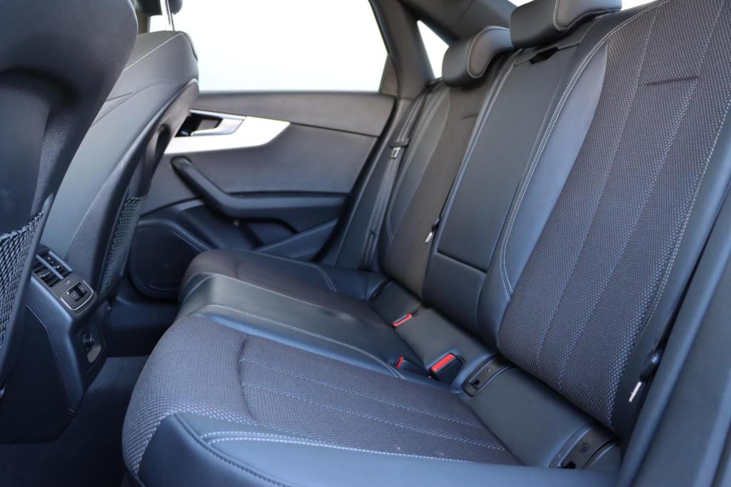 Audi A4 limousine 35 tfsi s edition 150pk s-tronic