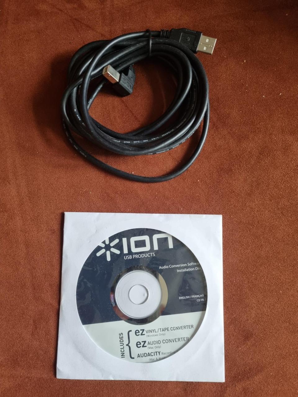 Pick-Up *** Platenspeler met USB *** ION met installatie CD ..!