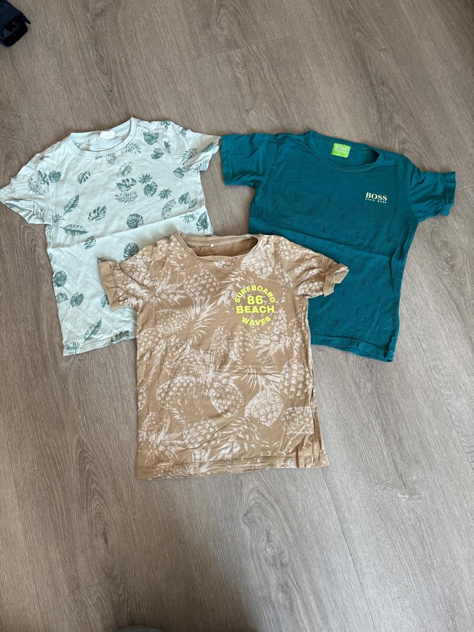 3 Shirtjes van Hugo Boss (nep) maat 116.