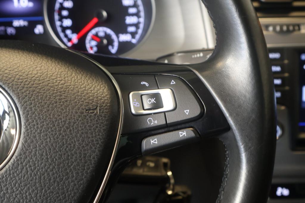 Volkswagen Golf 1.0 tsi connected series nl auto, carplay, all season bande