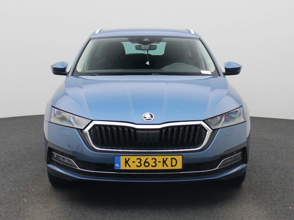 Skoda Octavia combi 1.5 tsi first edition | virtual cockpit | parkeer senso