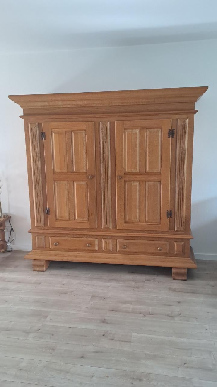 Mooie eikenhouten kast