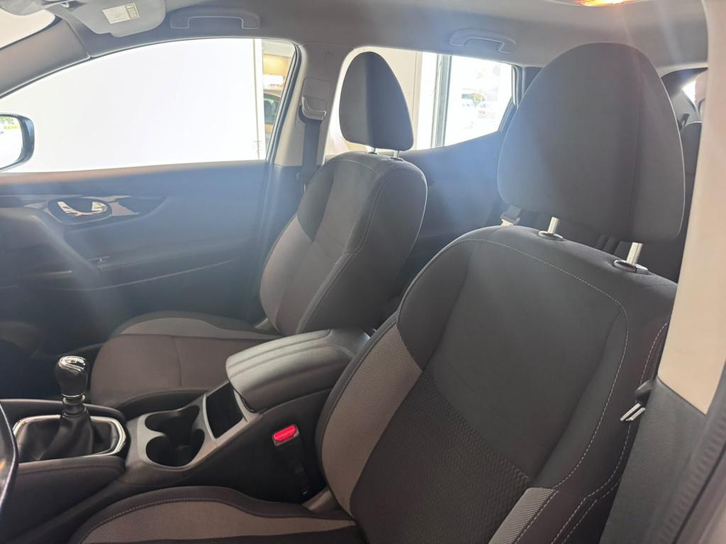 Nissan Qashqai 1.3 dig-t acces edition