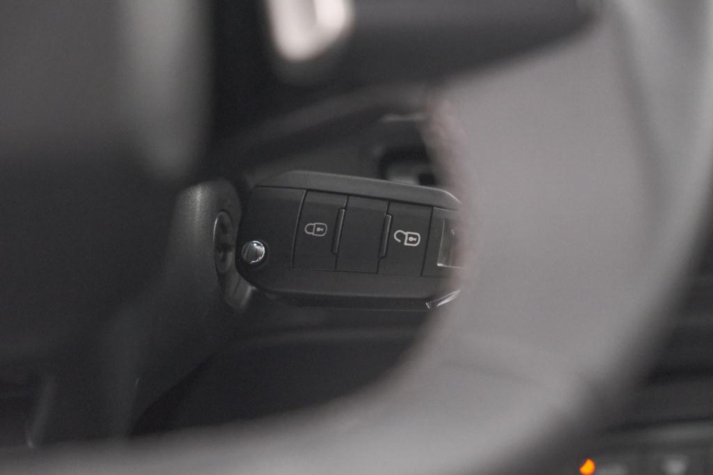 Citroen ë-c3 max 113pk 44 kwh 96,1% soh | 11 kw lader | camera | apple carp