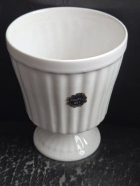 Bloempotje Delfts wit Porcelyte 217 H 13.5 Diam. 11 cm