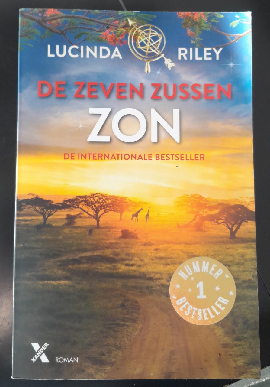 Serie De zeven zussen van Lucinda Riley.