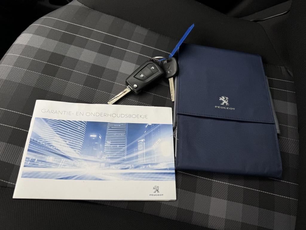 Peugeot 108 1.0 e-vti active // apple carplay android auto //