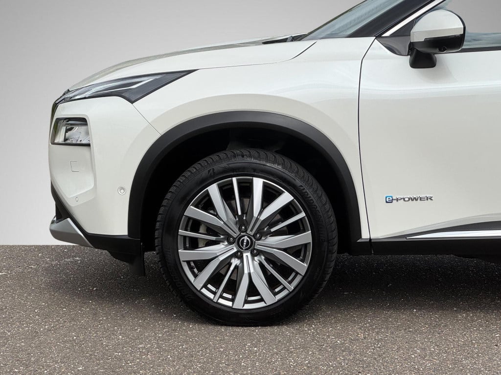 Nissan X-Trail 1.5 e-4orce tekna plus 4wd | panoramadak | nappa leder | bos
