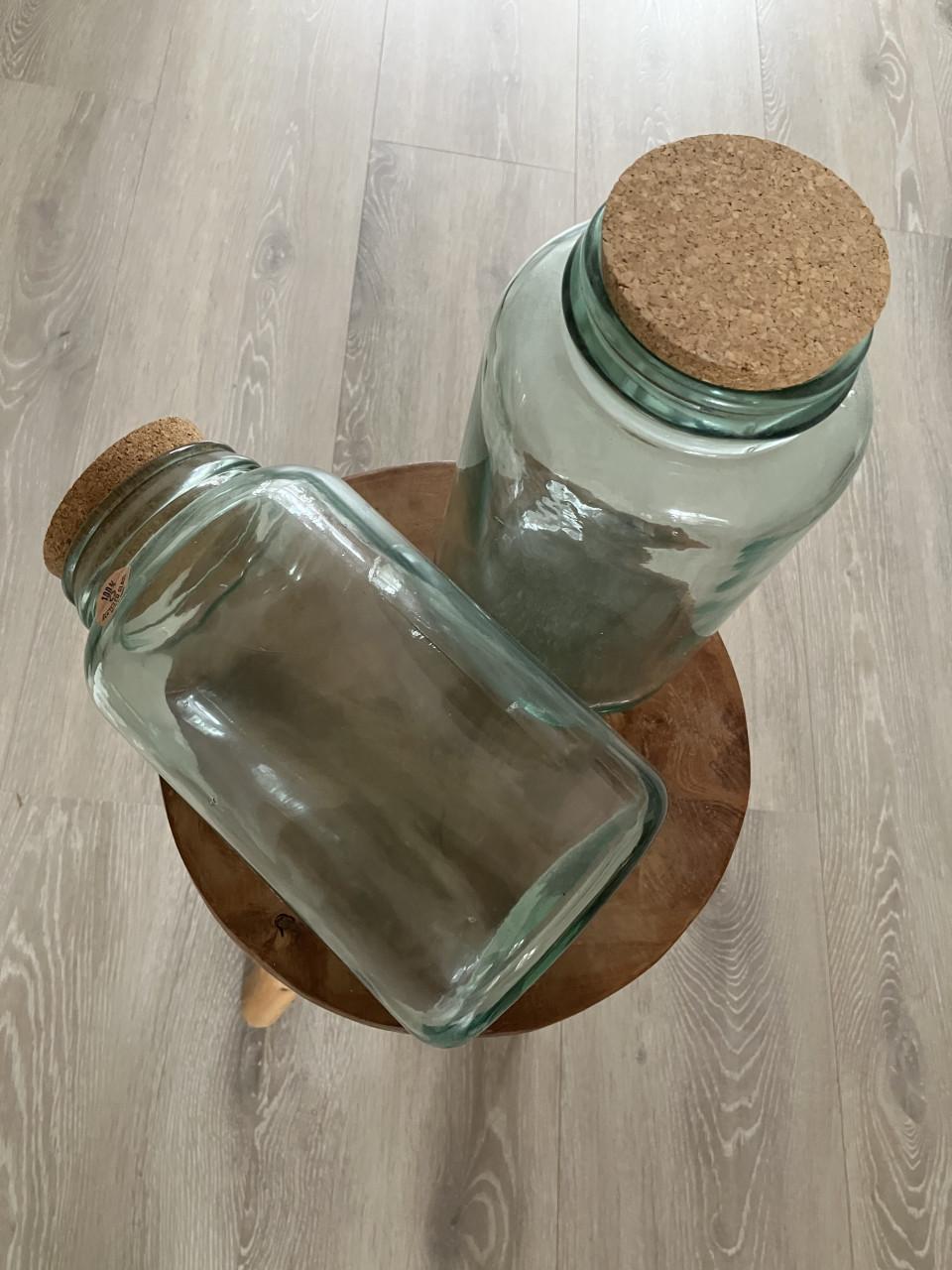 2 stuks nieuwe glazen voorraad potten