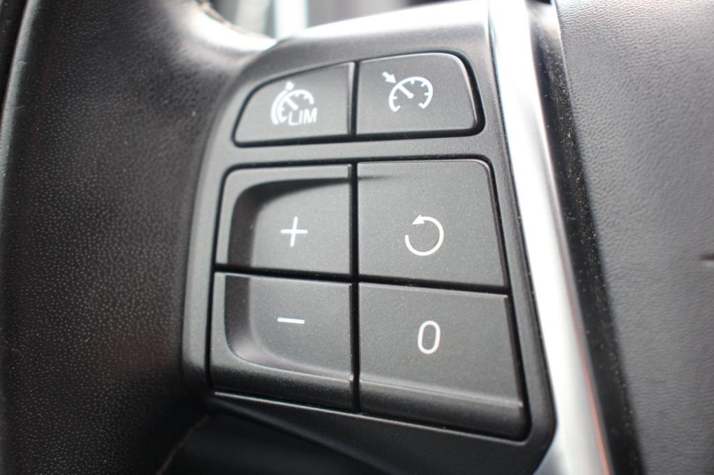 Volvo V40 1.5 t2 r-design automaat - leder/alcantara - led - navi - pdc + c