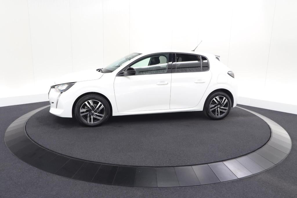 Peugeot 208 puretech 75 allure | camera | apple carplay | parkeersensoren |