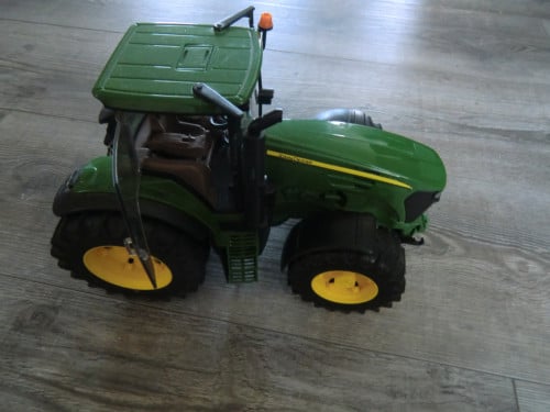 Bruder John Deere tractor