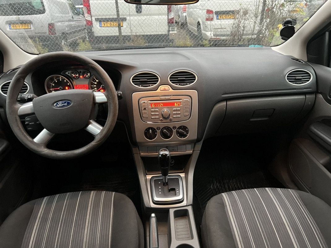 Ford Focus 2.0 Titanium/ AUTOMAAT / AIRCO / VOL JAAR APK \