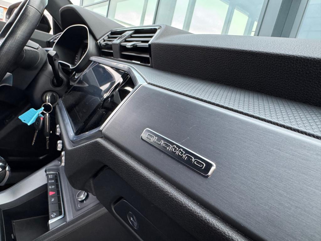 Audi Q3 sportback 45 tfsi quattro s-line * pano * black pack * trekhaak