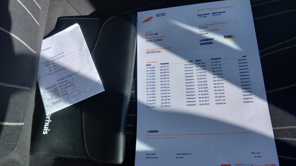 Opel Corsa 1.2 16v enjoy