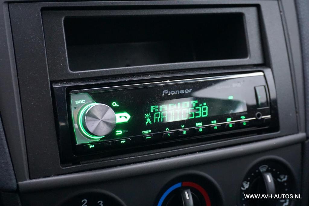 Ford Fiesta 1.3-8v cool & sound