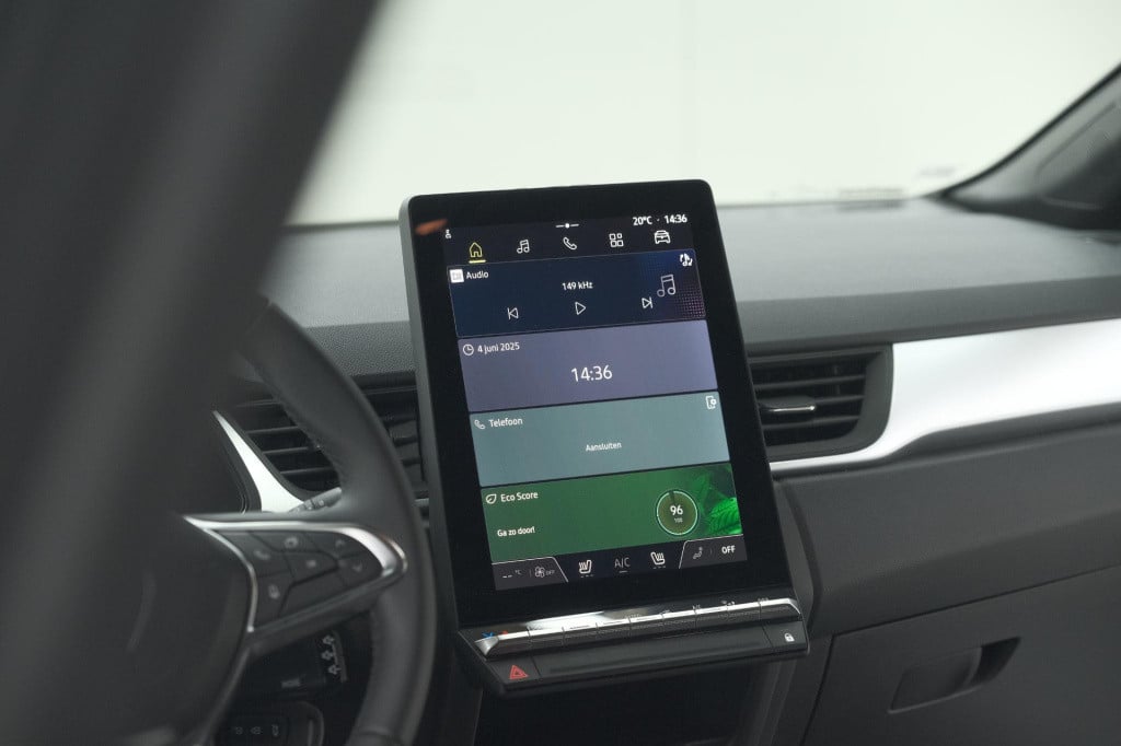 Renault Captur mild hybrid 160 evolution | camera | apple carplay | stoelve