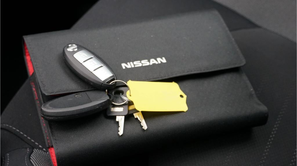 Nissan Qashqai 1.2 n-connecta rijklaar incl garantie