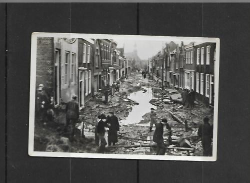 Ansichtkaart   A  131 Langestraat  doorbraak 1 februari 1953