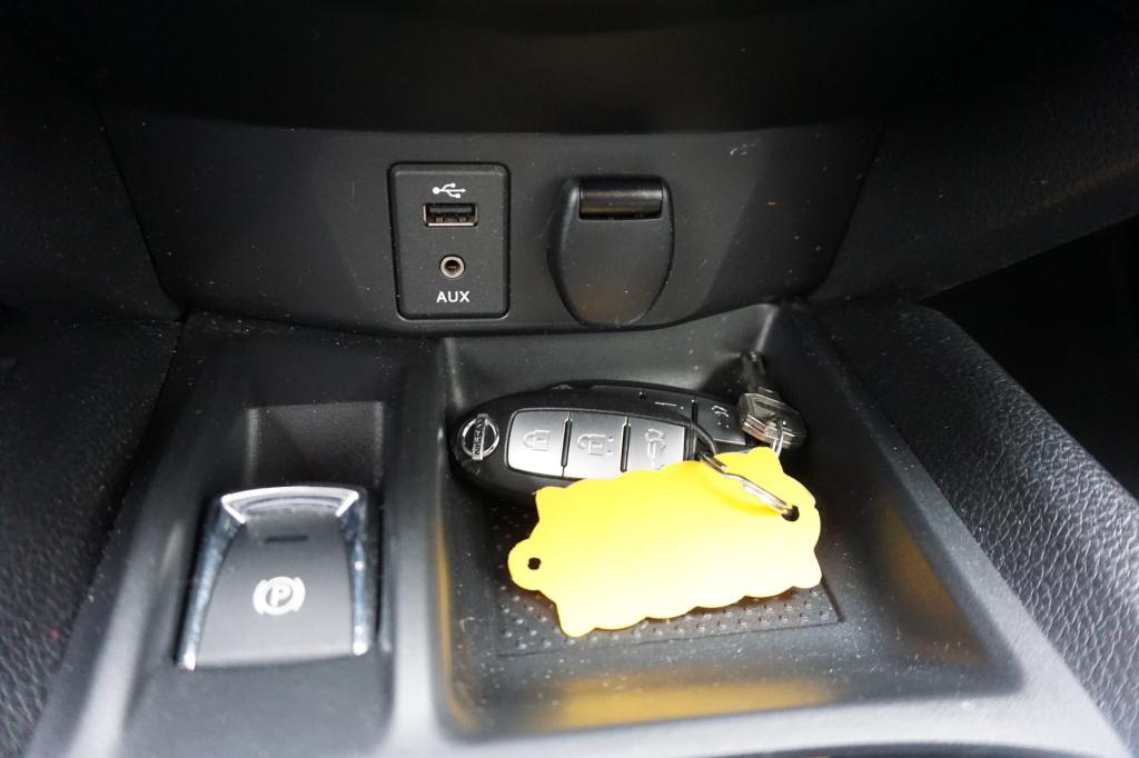 Nissan X-Trail 1.6 dig-t connect edition 1e eigenaar - climate / navi / cru