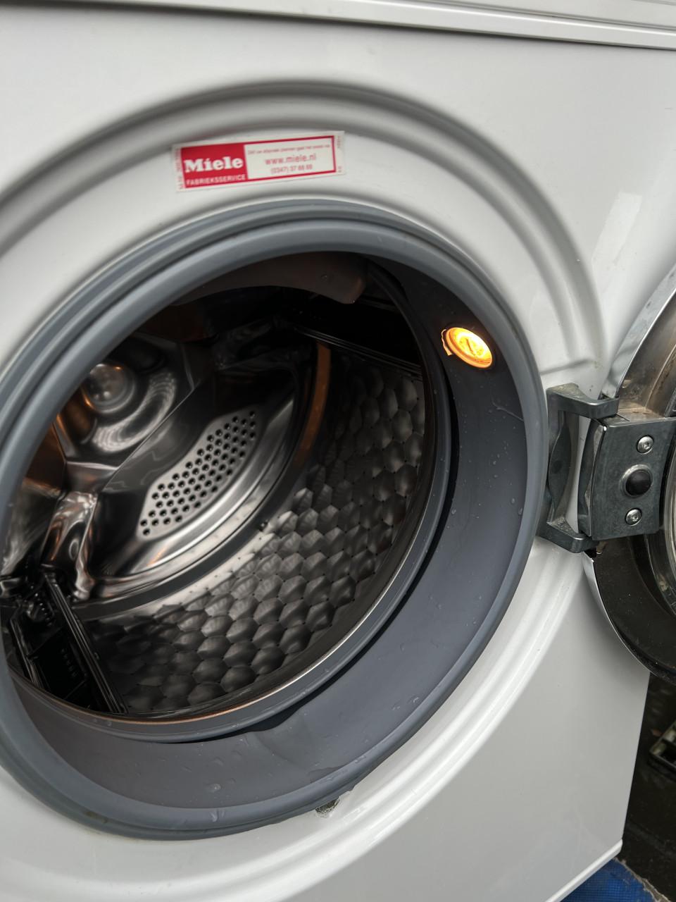 Miele Wt2670 Was-droogcombinatie 5 Kg - 2.5 Kg 1600 toren