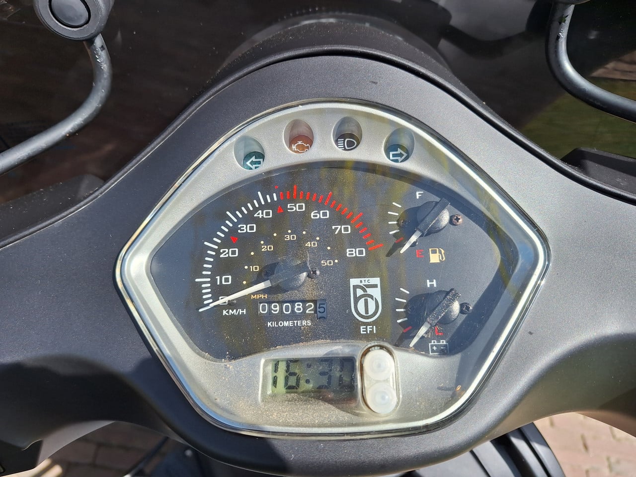 BTC Riva Felice scooter matzwart 2021