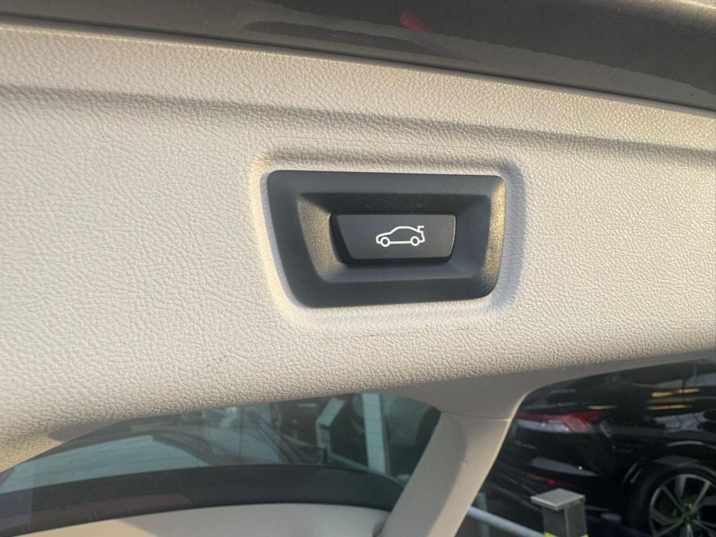 BMW 3-serie touring 320e business edition plus