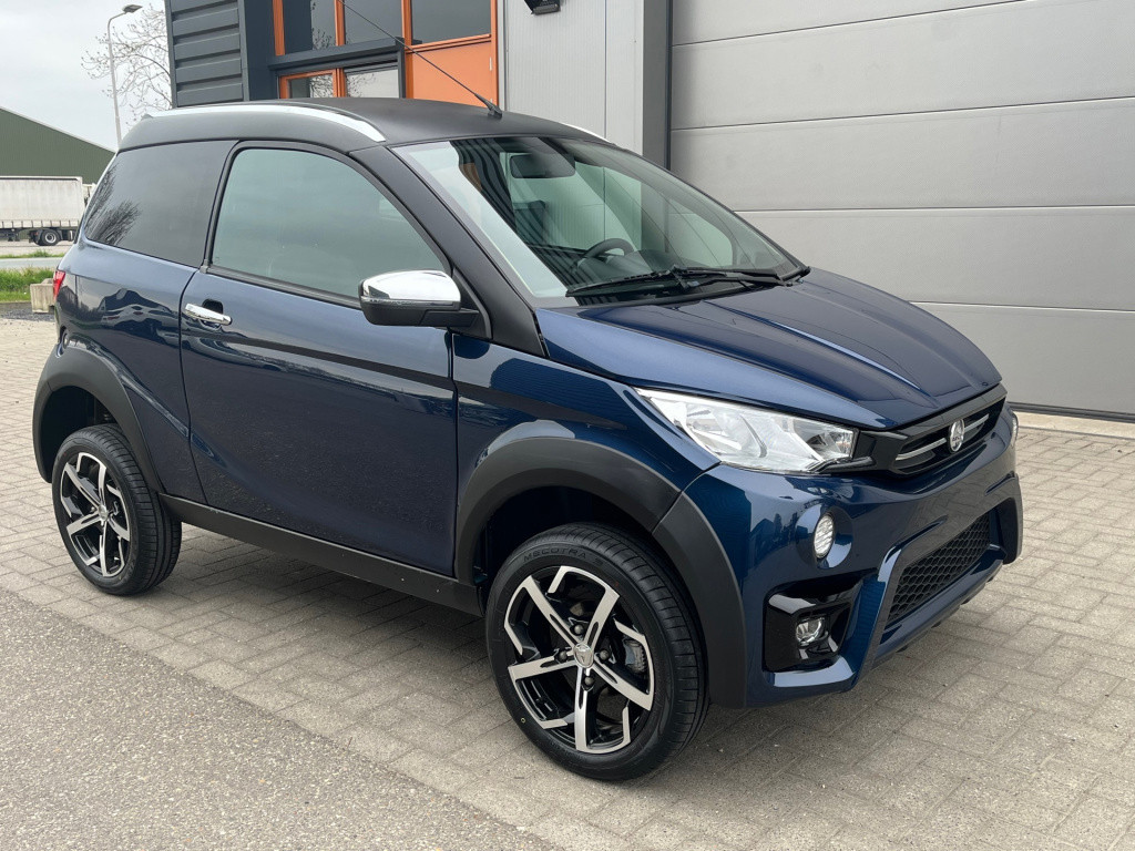 Aixam Crossover brommobiel premium