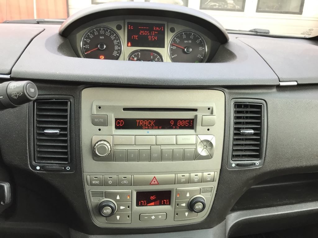Lancia Musa 1.4-16v platino