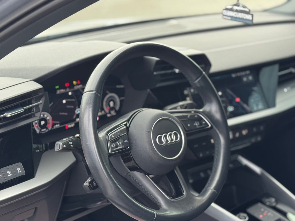 Audi A3 limousine 35 tfsi * matrix led * leer * panoramadak * trekhaak