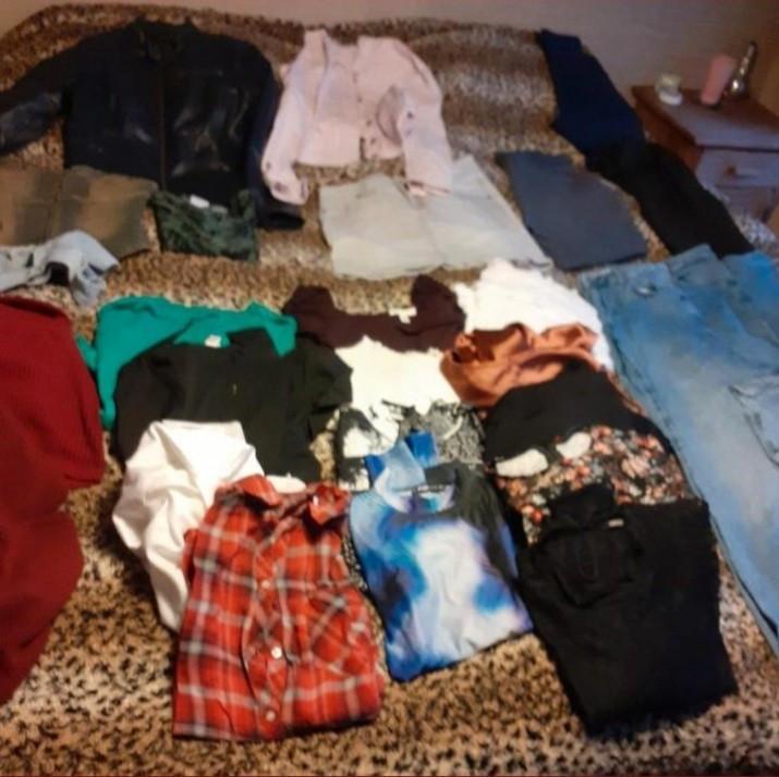 Kledingpakket maat 38/40 jonge dame