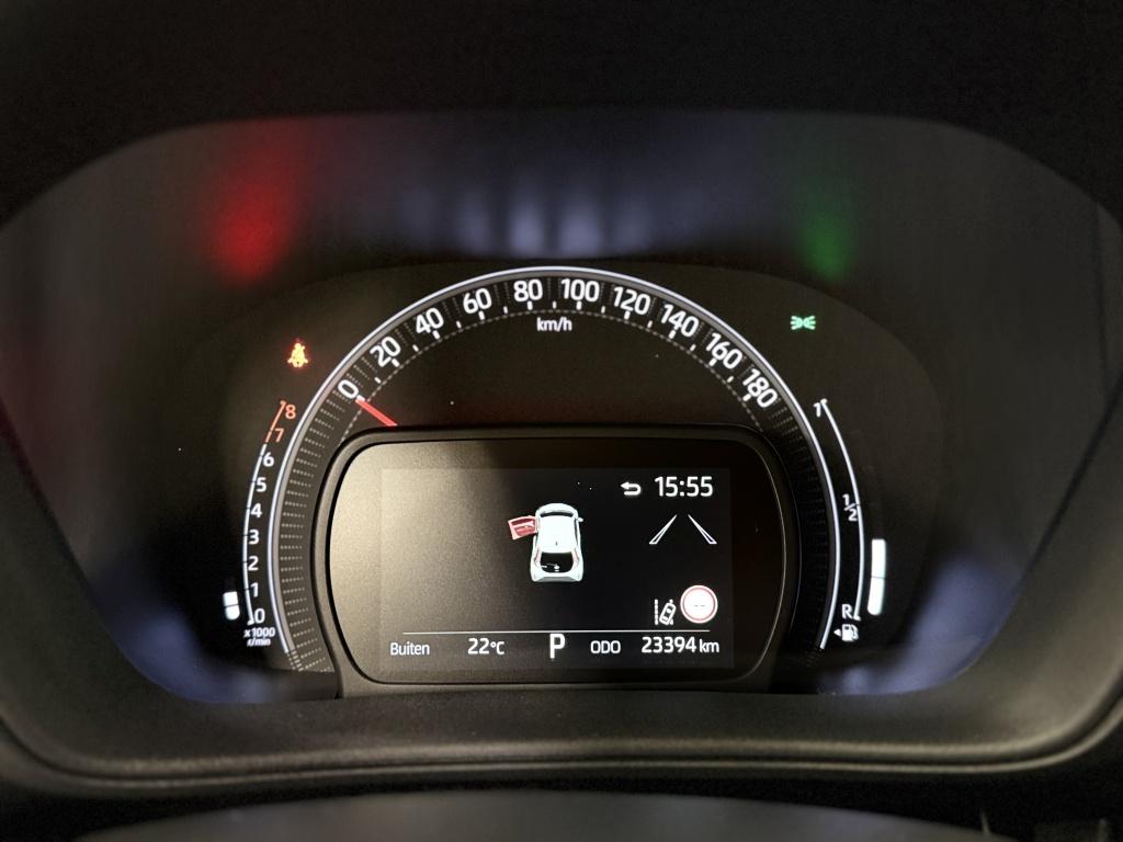 Toyota Aygo x 1.0 vvt-i s-cvt first| camera| led| climate| adap.cruise| get