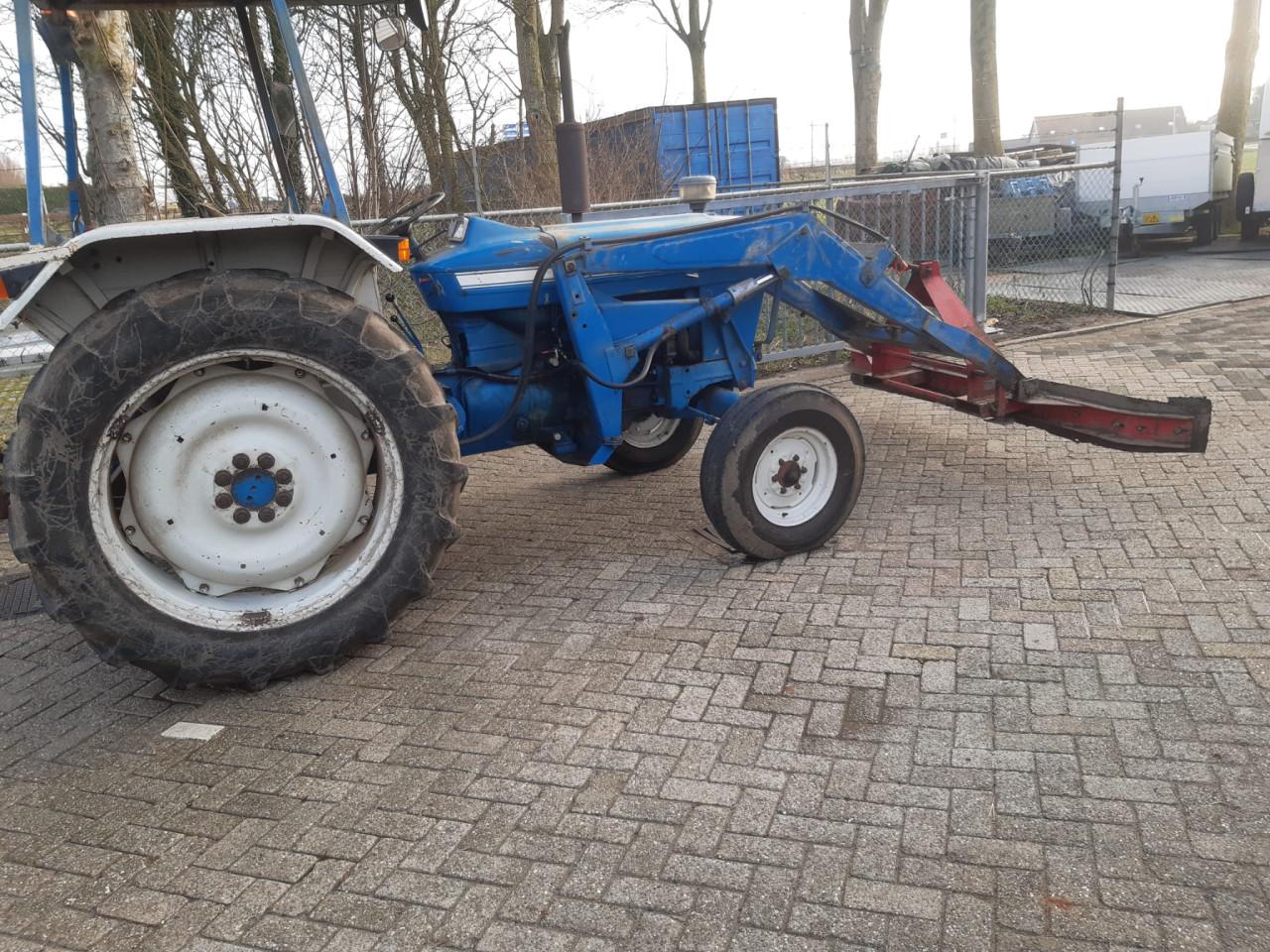 Voorlader voor Ford tractor