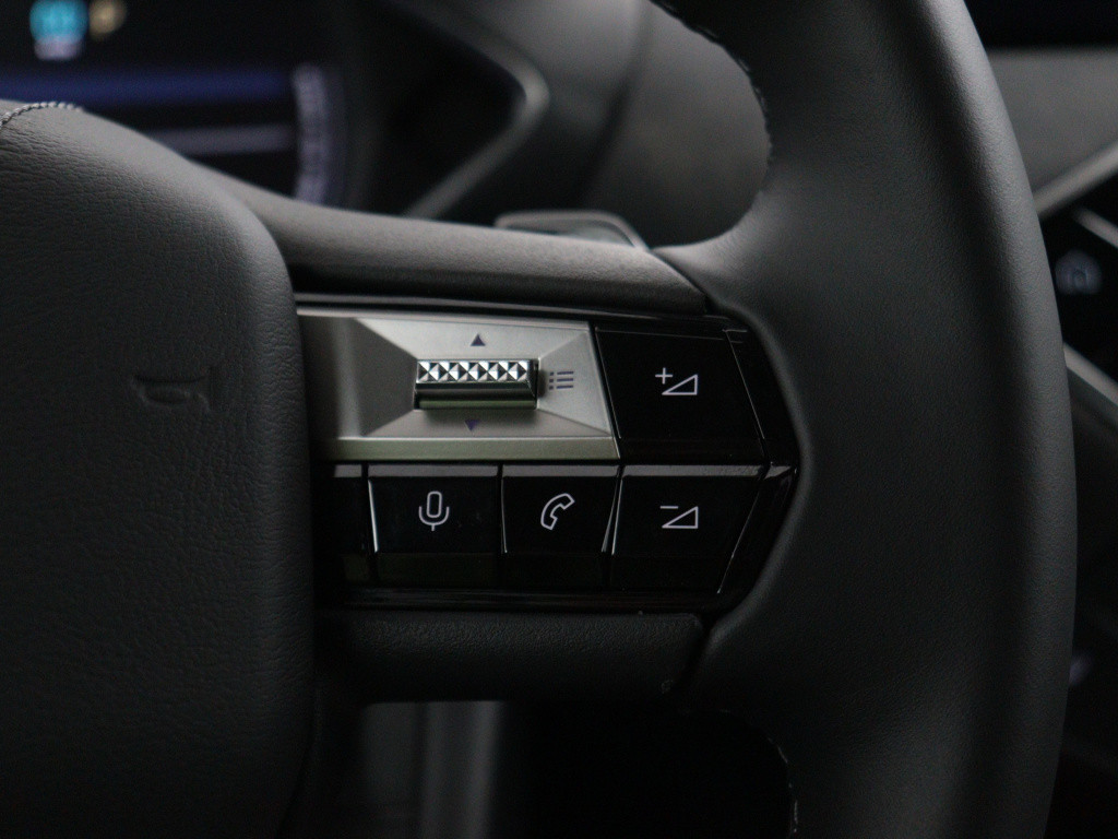 Ds Ds 3 hybrid 145 opéra | hifi focal | leder+stoelverw.+massage |