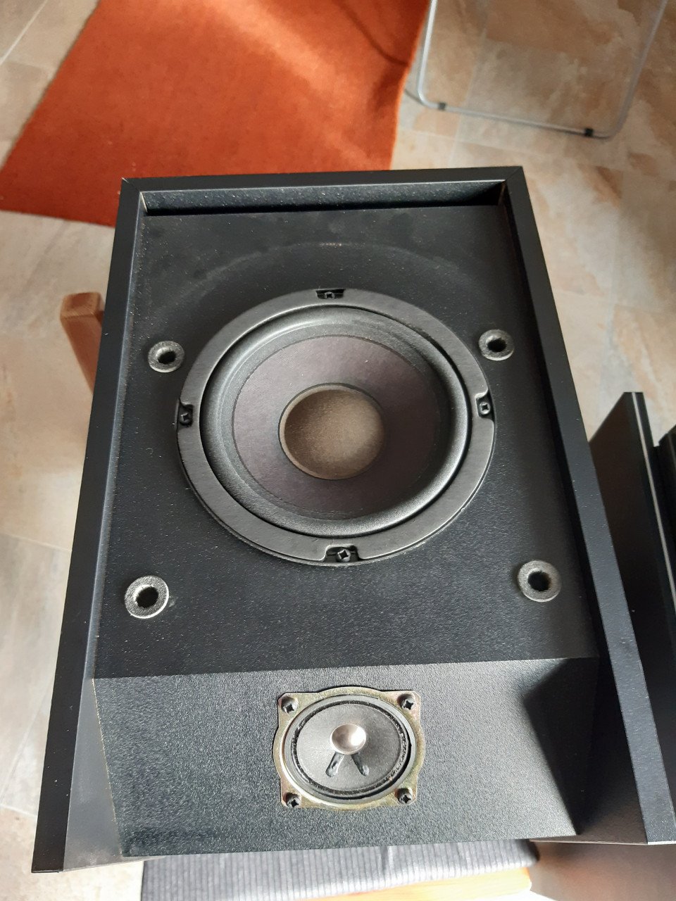 Philips toren, Bose luidsprekers