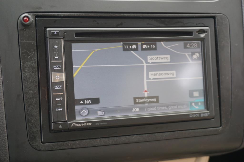 Volkswagen Touran 1.2 tsi highline bluemotion airco / navi / cruise / elekt