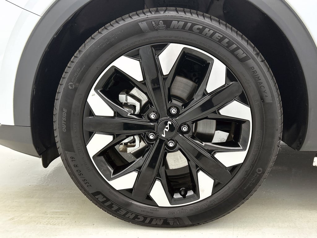 Kia Sportage 1.6 t-gdi plug-in hybrid awd dynamicline | sidebars | lichtmet