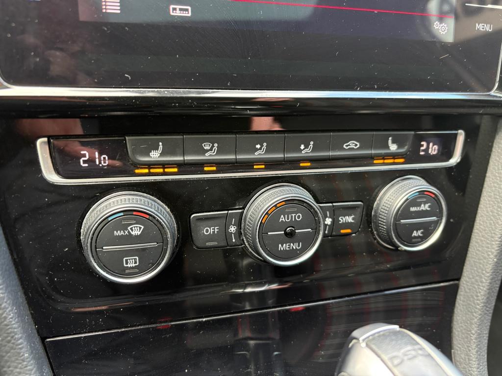 Volkswagen Golf 2.0 tsi gti performance